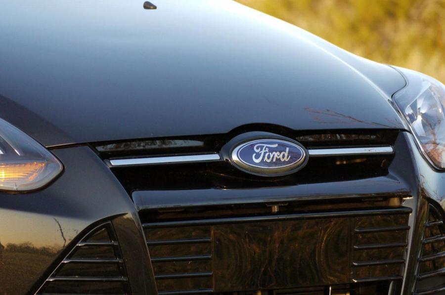  Ford Focus Titanium 2012 года  (фото 2 из 37)